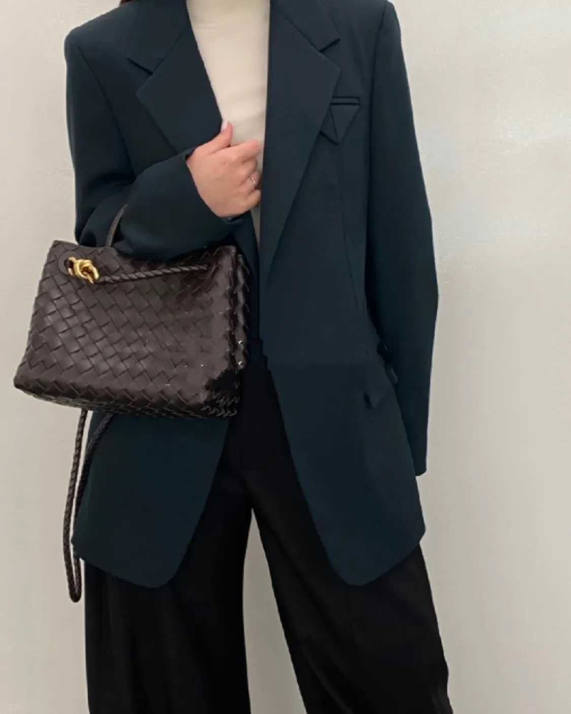 Look, the old money style is here, isn’t it?